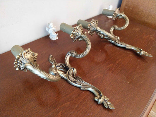 Paire d'applique bronze style Louis XV électrifiées, luminaire classique français
