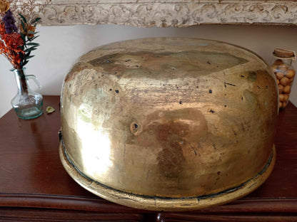 Chaudron en cuivre jaune grande taille 3.6 kg avec poignée en fer forgé - Artisanat de qualité