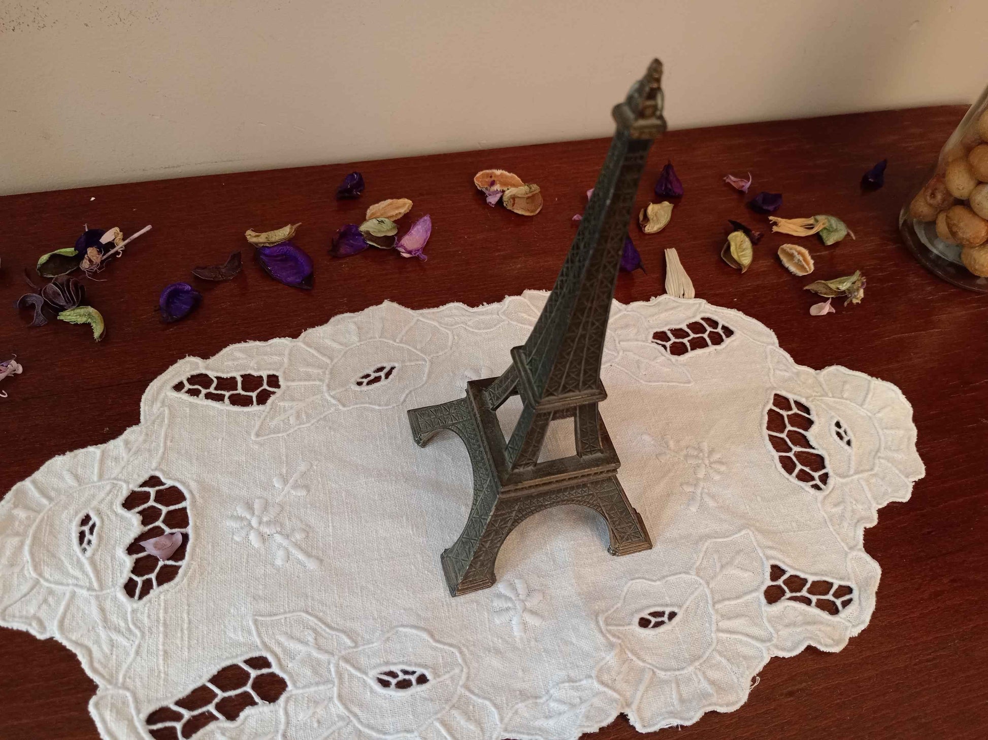 Souvenir Tour Eiffel métal vintage des années 70-80 à Paris