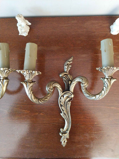 Paire d'applique bronze style Louis XV électrifiées, luminaire classique français