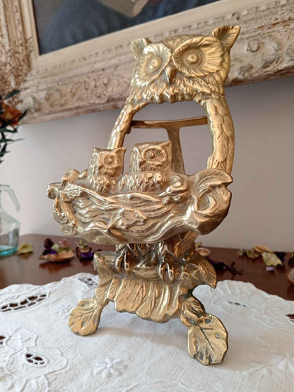 Porte lettre chouette bronze vintage avec décor de chouette et ses petits, milieu 20ème