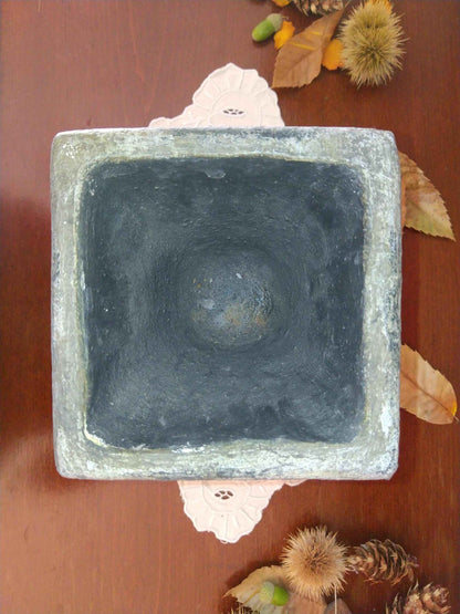 Vase ancien émaillé au style raffiné pour une décoration unique