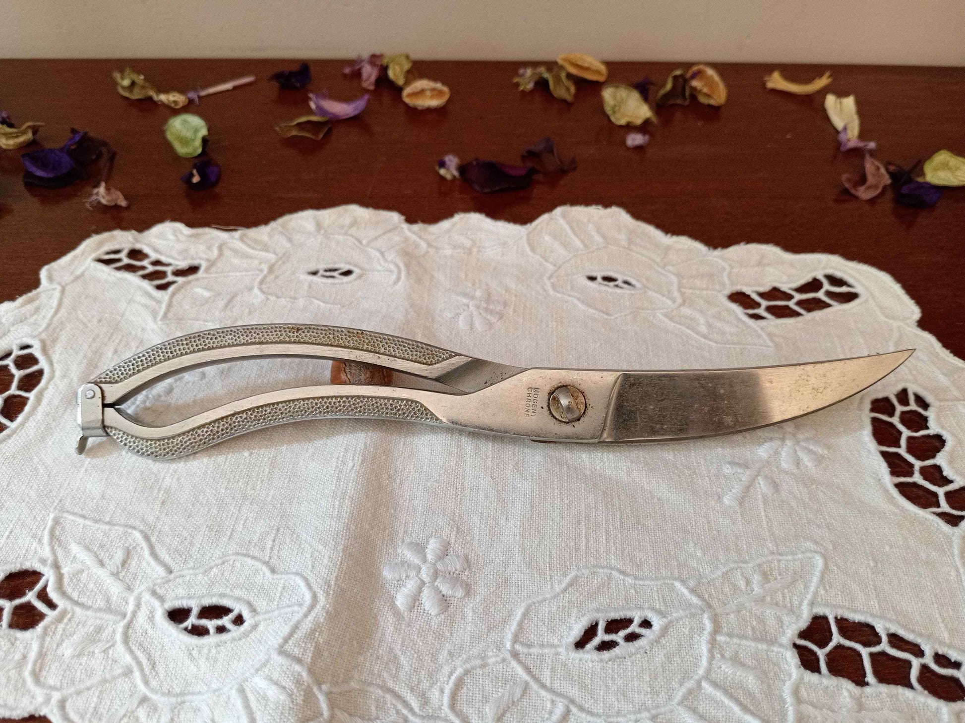 Ciseau ancien volaille années 60 – Ustensile de cuisine vintage authentique