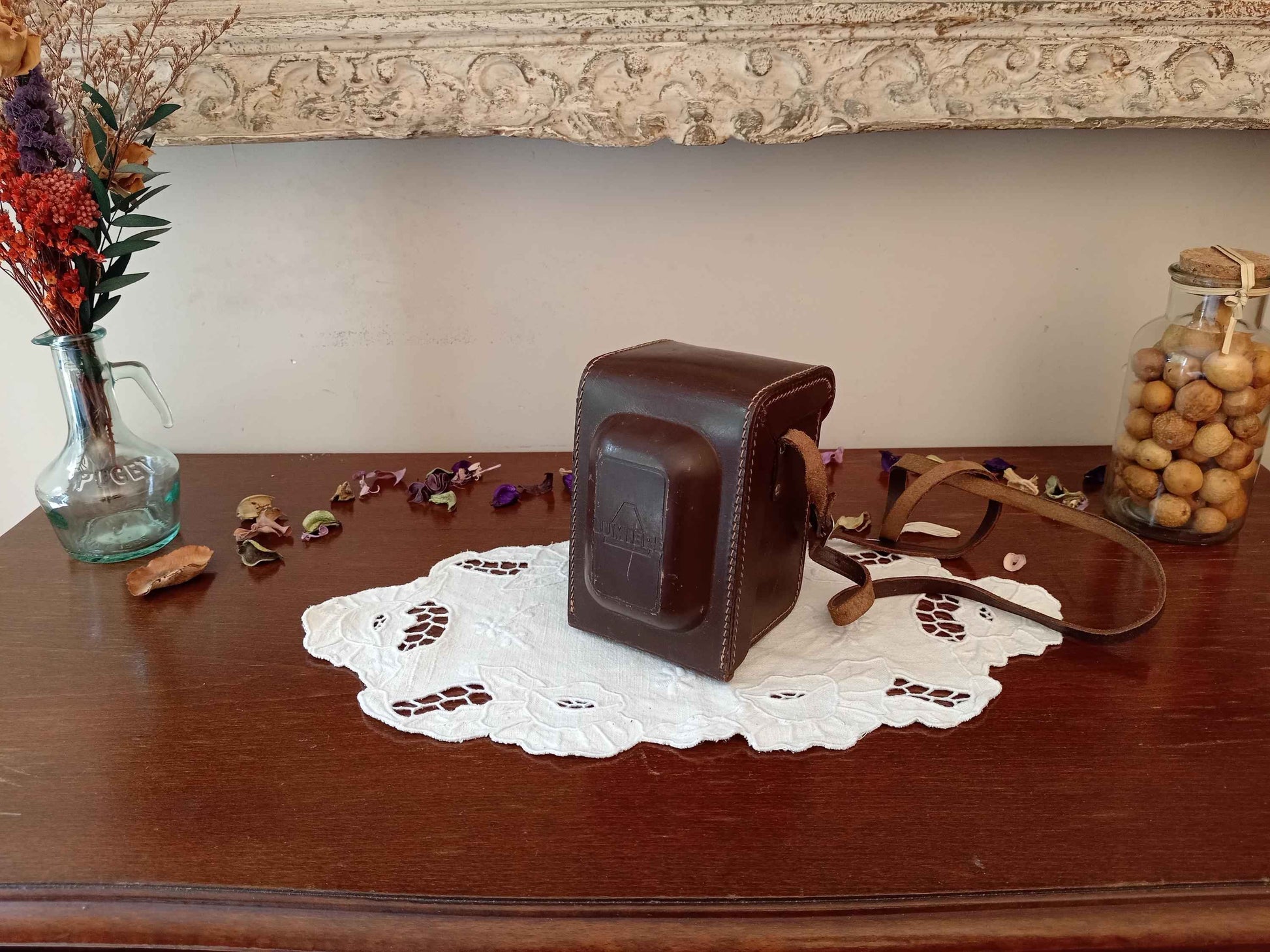 Appareil photo vintage 6x6 LUMIREFLEX avec sacoche, flash et trépied des années 50