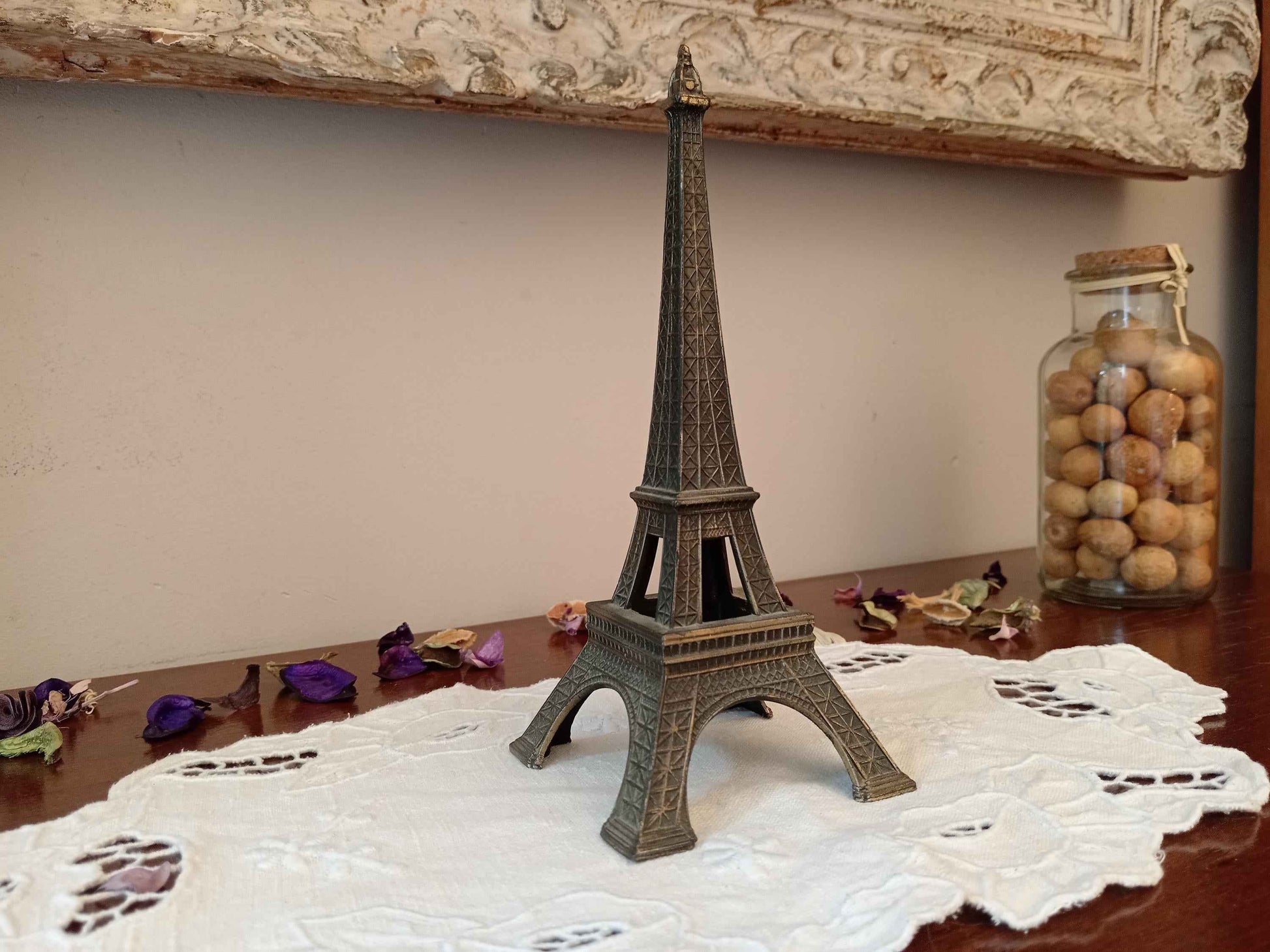 Souvenir Tour Eiffel métal vintage des années 70-80 à Paris