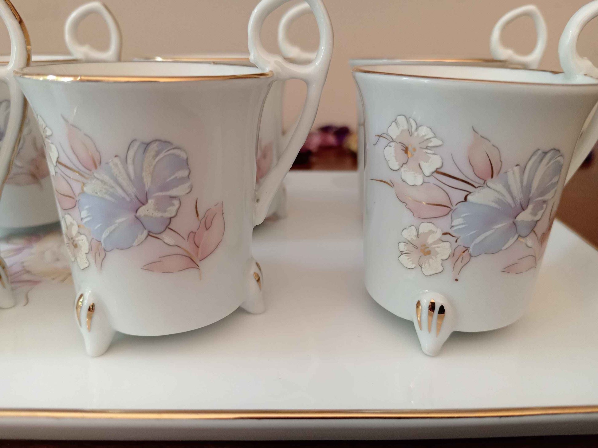 6 tasses en porcelaine de Limoges avec plateau, filet peint à la main - Ensemble élégant pour café ou thé