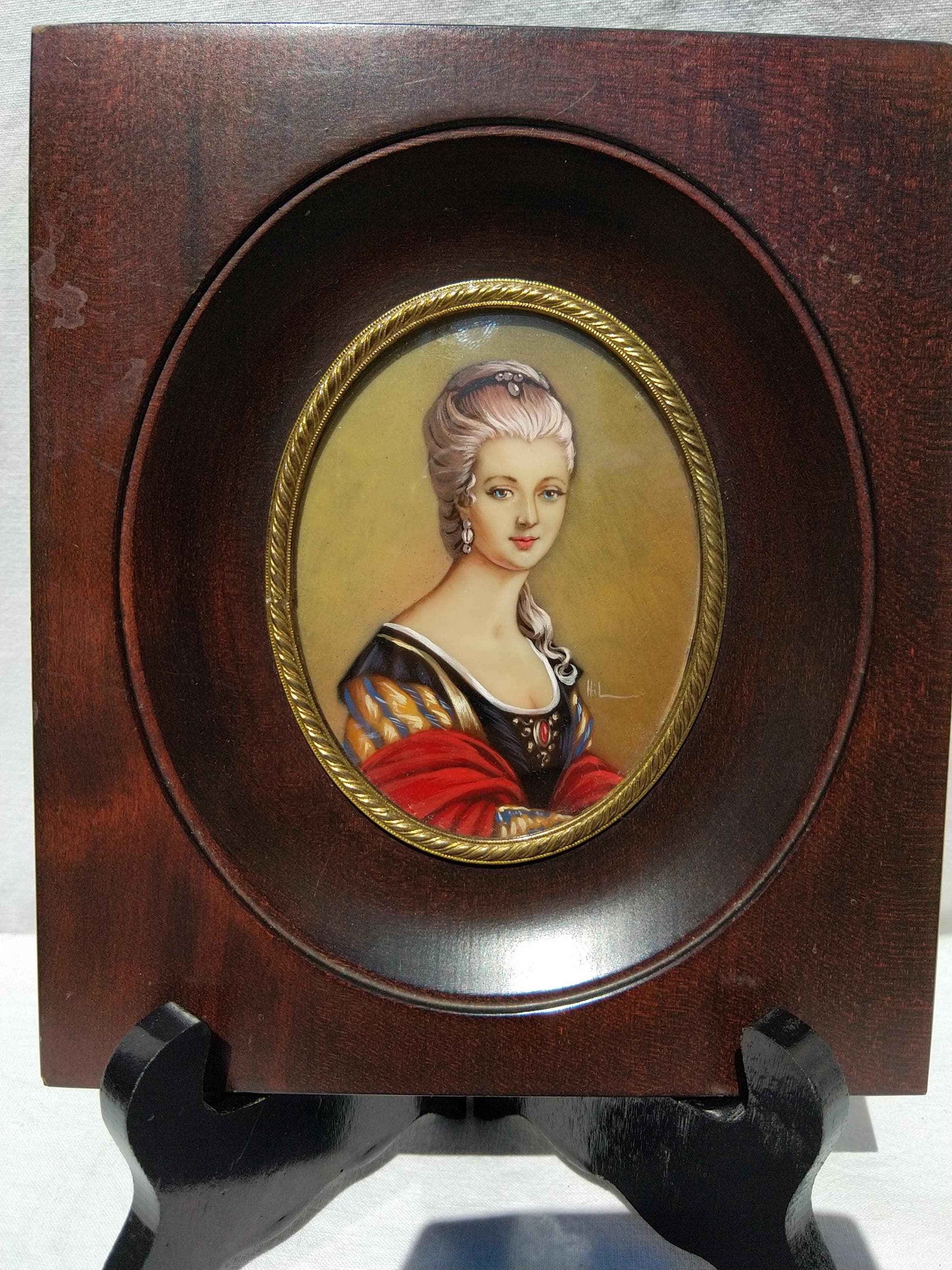 Peinture à l'huile miniatures HIL - Portrait élégant d'une femme du milieu du 20ème siècle