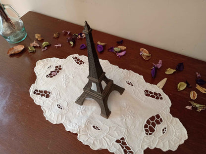 Souvenir Tour Eiffel métal vintage des années 70-80 à Paris