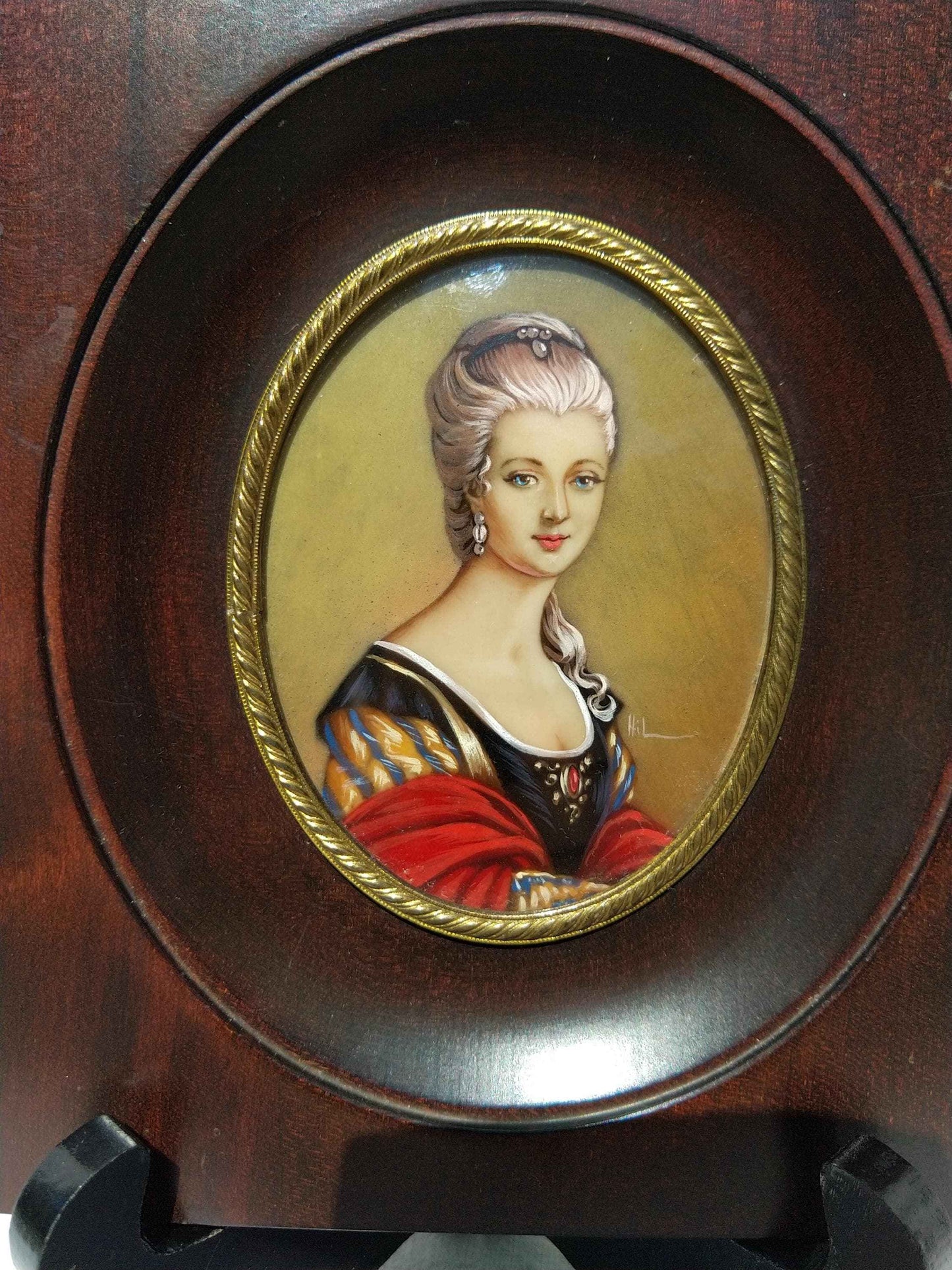 Peinture à l'huile miniatures HIL - Portrait élégant d'une femme du milieu du 20ème siècle