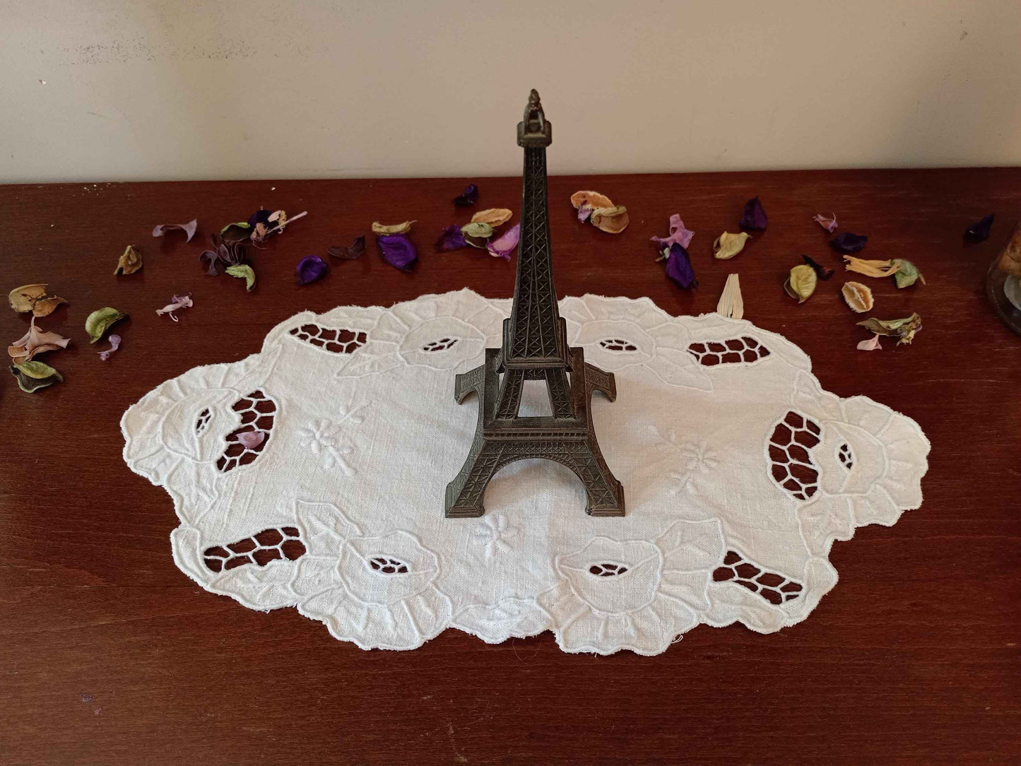 Souvenir Tour Eiffel métal vintage des années 70-80 à Paris