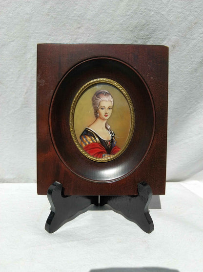 Peinture à l'huile miniatures HIL - Portrait élégant d'une femme du milieu du 20ème siècle