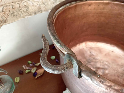 Grand chaudron cuivre ancien décor oriental 5.2 kg - Artisanat authentique